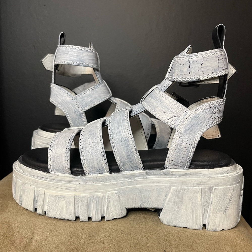 Widow - House of Widow - Dolls Kill - NWT - Gladiator Platforms - Size 7 Sandals